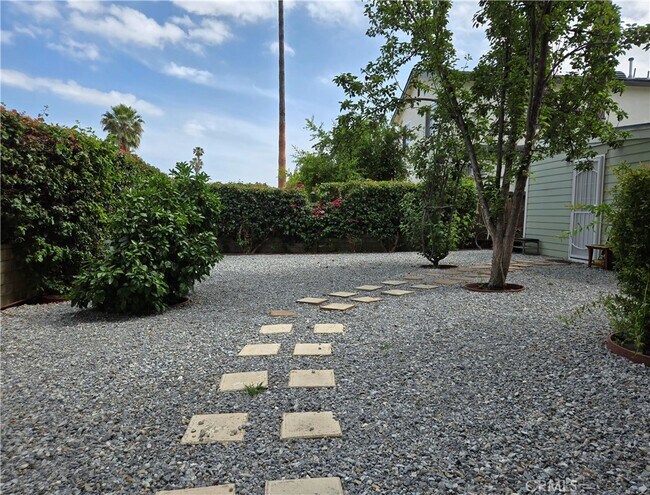 Building Photo - 7513 Lurline Ave