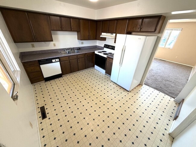 Building Photo - 24-30 Colter Loop Drive