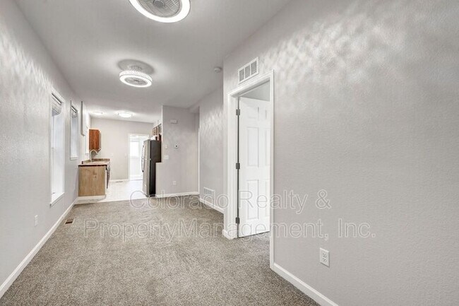 Building Photo - 3451 W 34th Ave