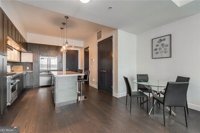 Building Photo - 1820 Peachtree St NW