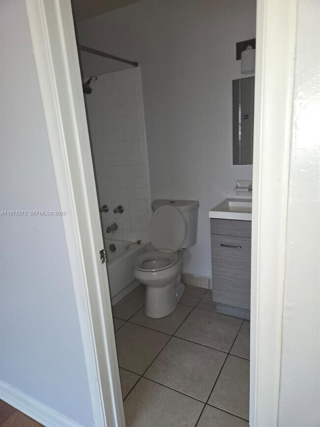 Building Photo - 5221 NW 27th St