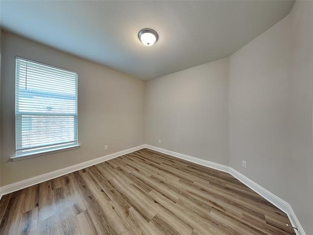 Building Photo - 237 Mineral Point Dr