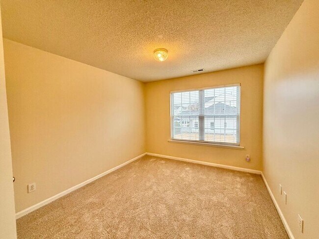 Building Photo - 8002 Neches Ln