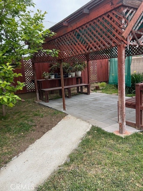 Building Photo - 1083 Gilwood Ave
