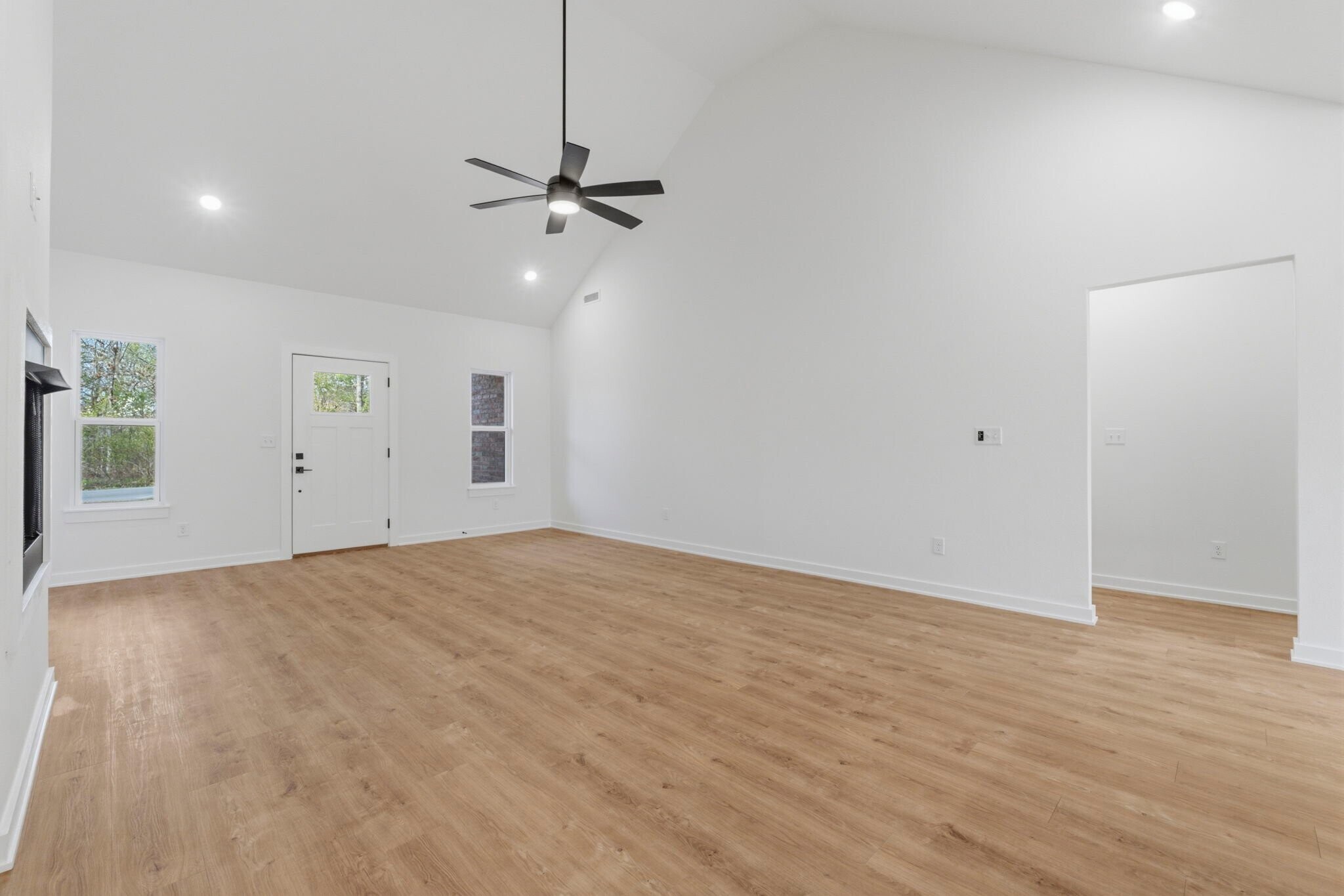 Building Photo - 98 Selkirk Dr