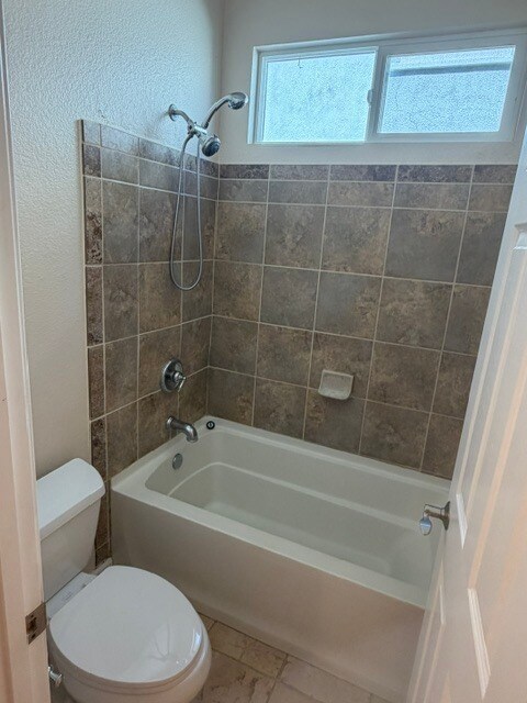 Building Photo - 274 Finchwood Dr