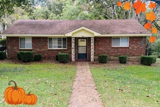 Building Photo - Beyond Perfect 3 bedroom 1 bath !!!!