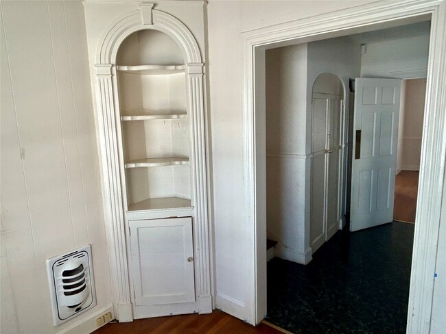 Building Photo - 2038 Lexington St