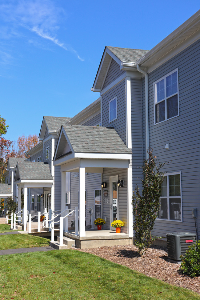 Building Photo - Laurelwood