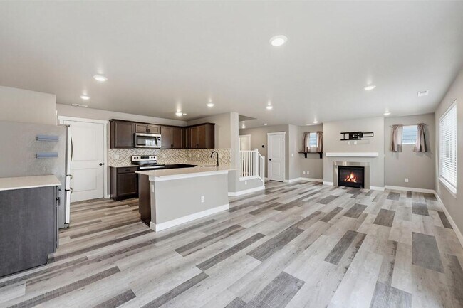 Building Photo - Spacious Newer Lacey Home | 3-Bed Home with A/C, Gas Fireplace, Bonus Loft & Fully Fenced Backyard!