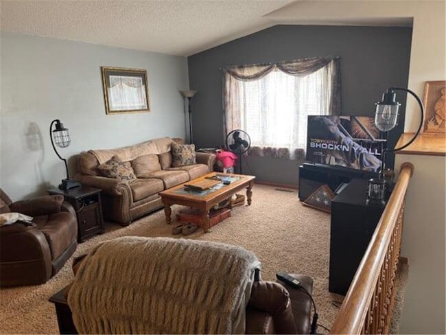 Building Photo - 300 21st Ave SW