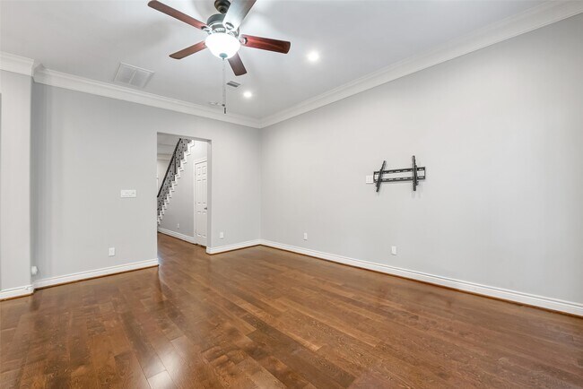 Building Photo - 5950 Kansas St