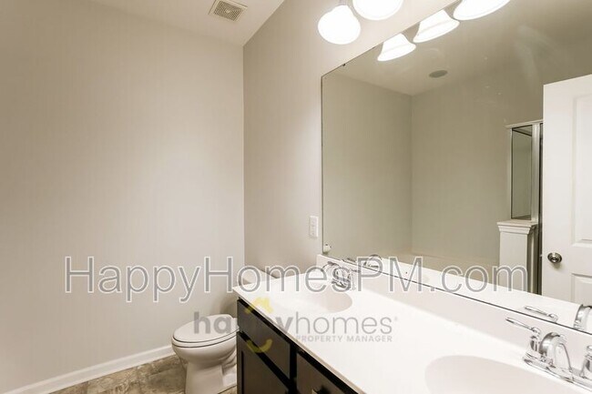 Building Photo - 236 Swallowtail Ln