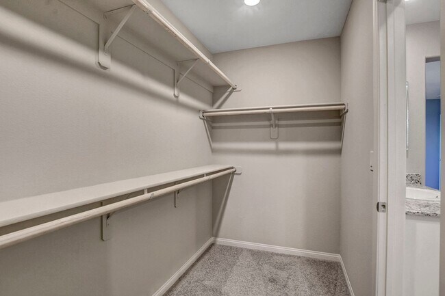 Building Photo - 2021 SINGLE FAMILY HOME IN GATED COMMUNITY