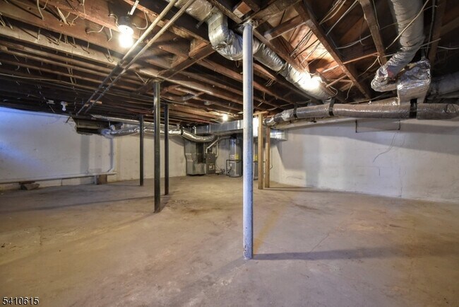 Building Photo - 383 Lafayette Ave