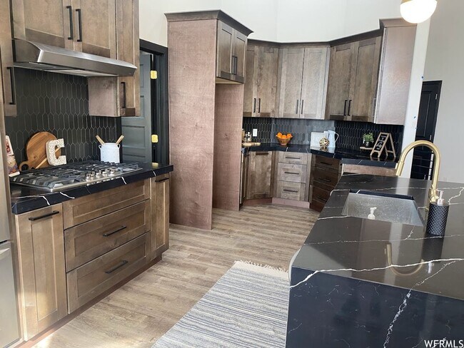 Building Photo - 4100 Sqft Gorgeous Home with Amazing Temple and Valley Views