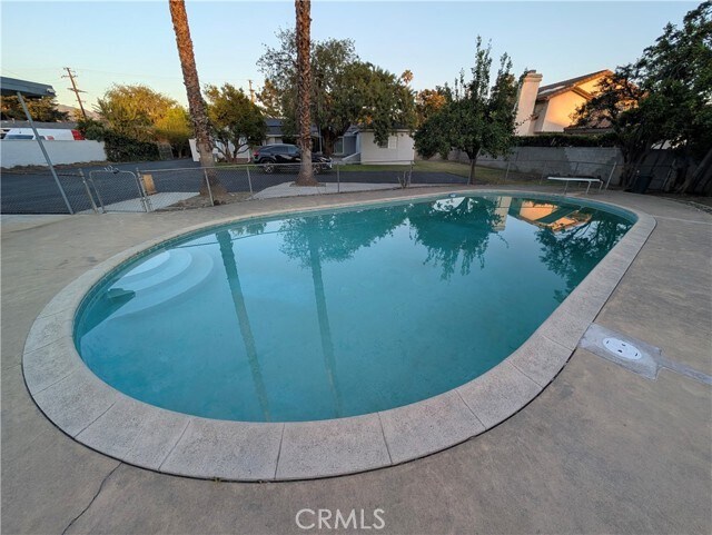 Building Photo - 1921 6th Ave