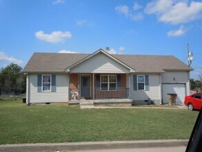 Building Photo - Large 3br 2ba with garage and privacy fence in Antioch, Tn