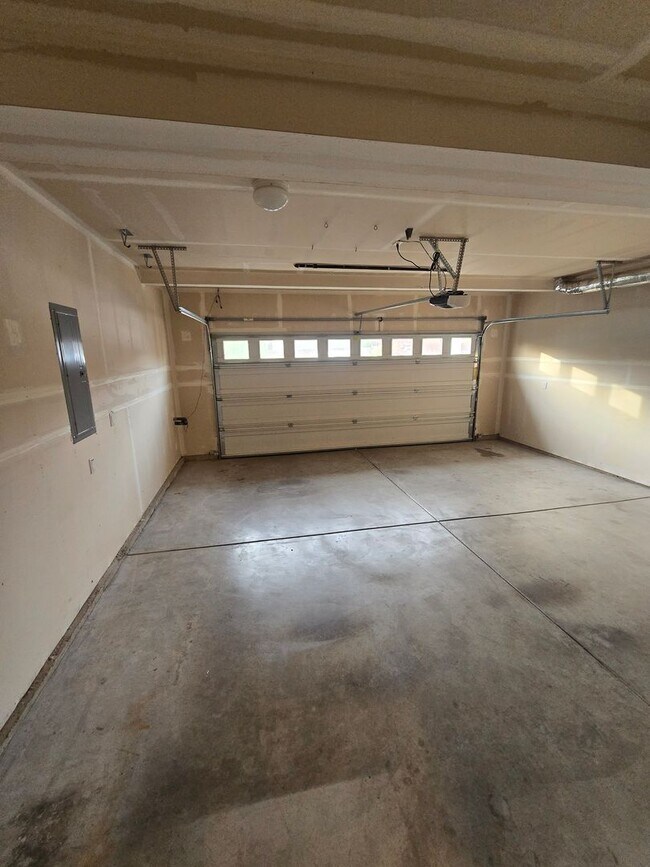 Primary Photo - Welcome to this beautiful 4-bedroom, 2.5-b...