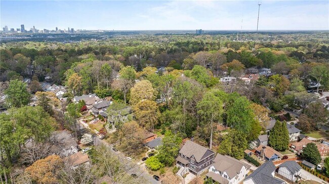 Building Photo - 1381 Wessyngton Rd NE