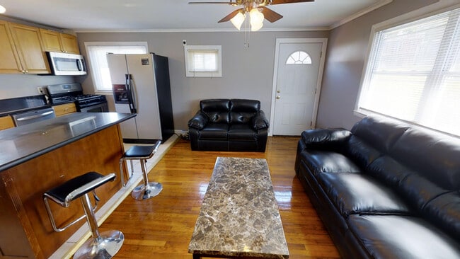 Building Photo - 101 Lorraine Ave