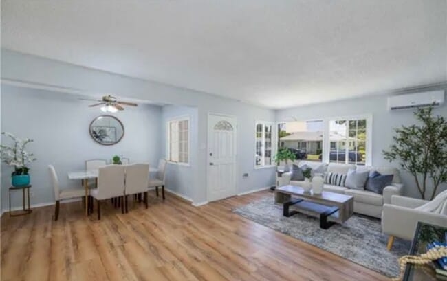 Building Photo - 12108 Dunrobin Ave