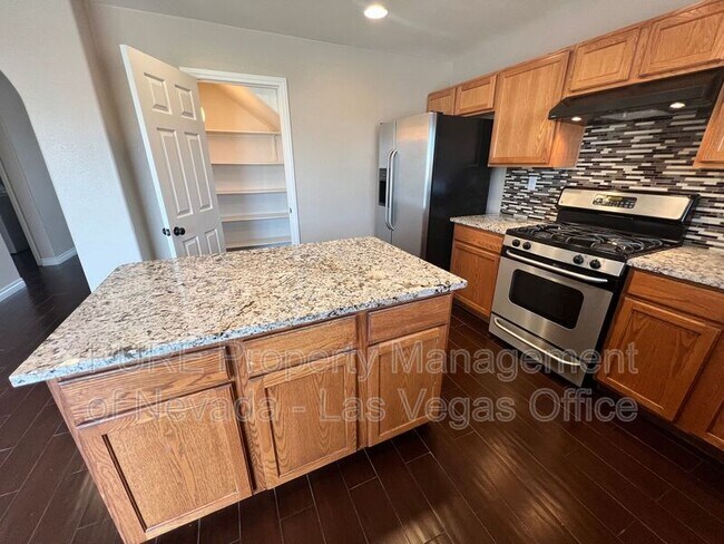 Building Photo - 5308 Las Cruces Heights St