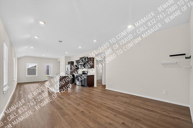 Building Photo - 6111 Shearwater Rd