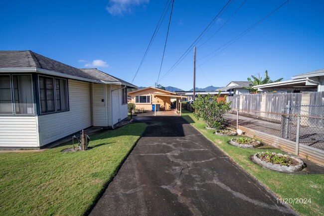 Building Photo - 2 bd, 1 ba Single Family Home In Wahiawa