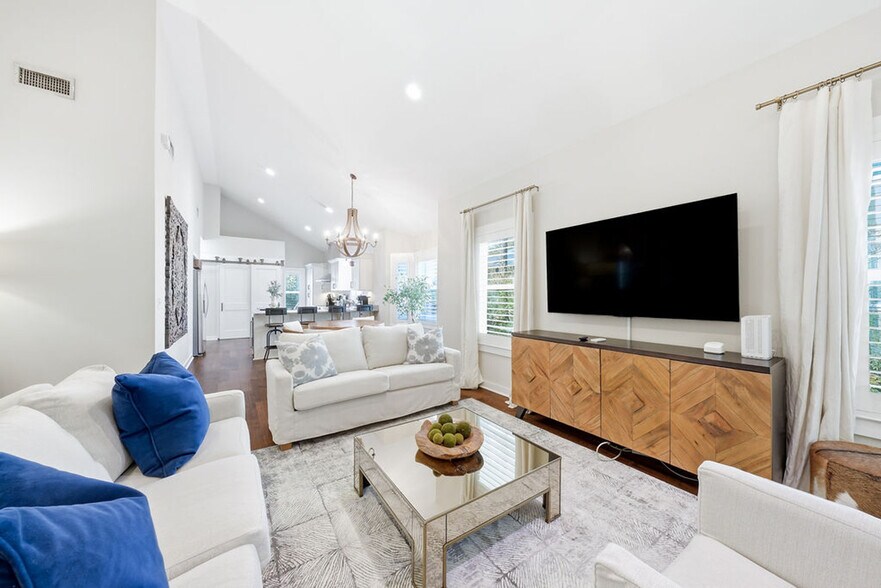 Building Photo - 75 Cullman Ave