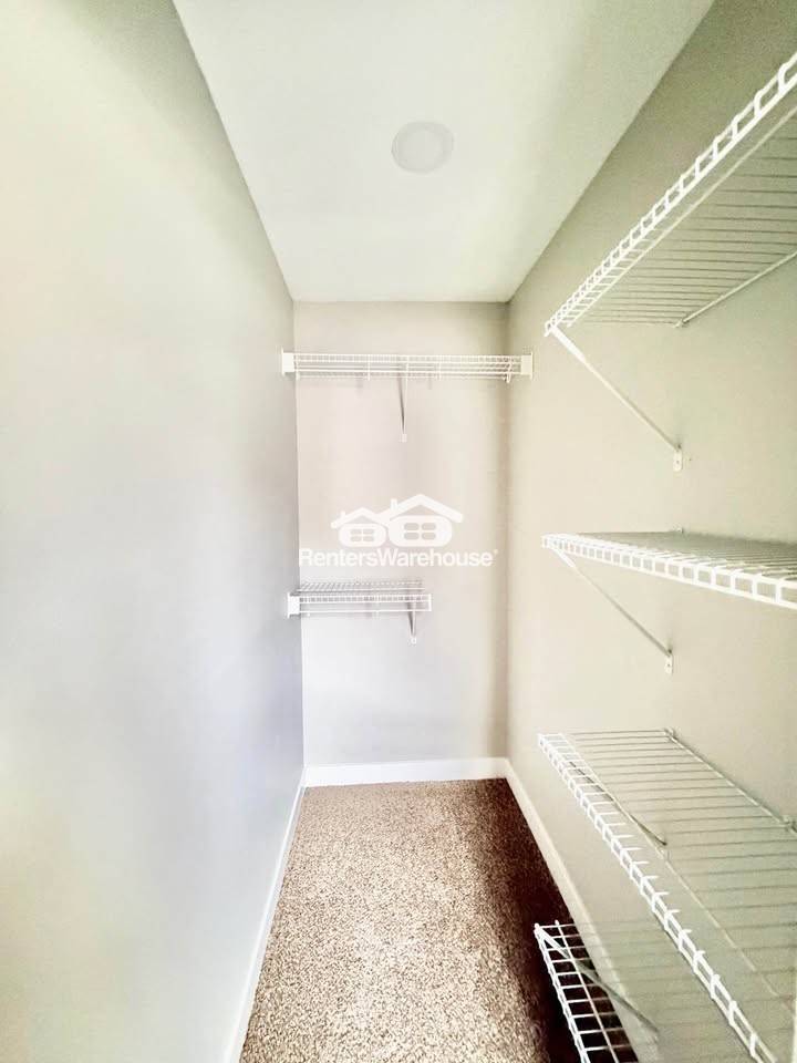 Building Photo - 3623 SW 9th St