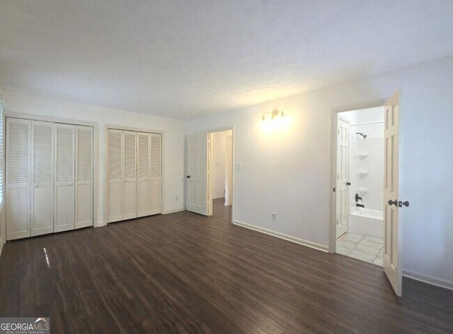 Building Photo - 2821 Meadowlark Trail NW