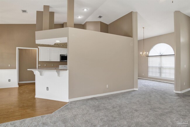 Building Photo - 2012 Horton Dr
