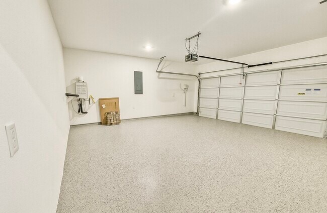 Building Photo - 9638 Lily Vis Ln