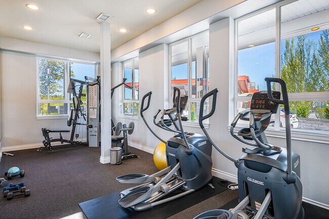 Building Photo - BOTHELL 2 BED, 2 BATH CORNER CONDO FOR REN...