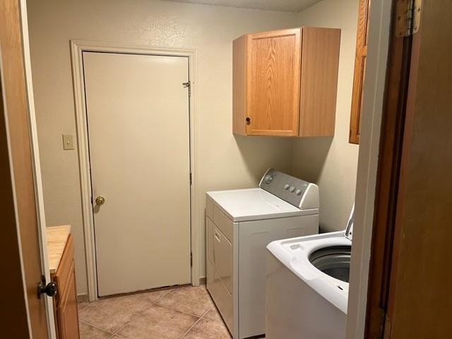 Building Photo - 3904 Woodbury Ct