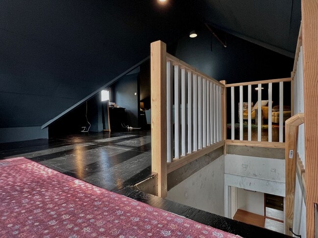 Building Photo - Victorian Gem in the Heart of Downtown – F...