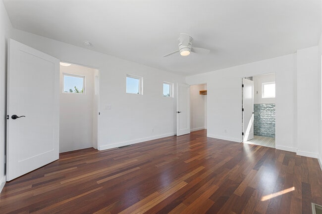 Building Photo - 1765 N Crescent Heights Blvd