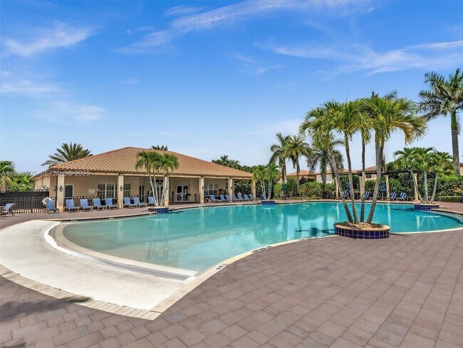 Building Photo - 8926 W 35th Ct