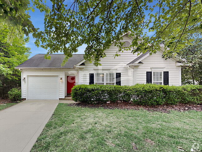 Building Photo - 12012 Evergreen Hollow Dr