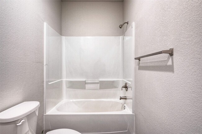 Building Photo - 11779 White Cedar St