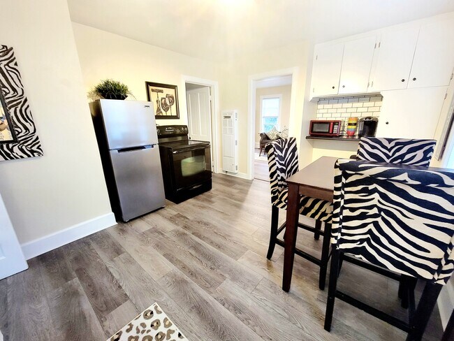 Building Photo - 2115 N 11th St