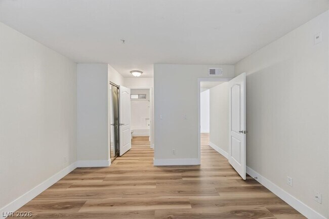 Building Photo - 2100 Jetty Rock Dr