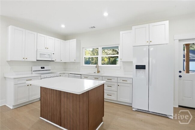 Building Photo - 309 Honey Ridge Rd