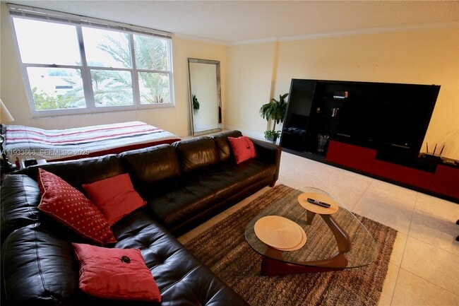 Building Photo - 2501 S Ocean Dr