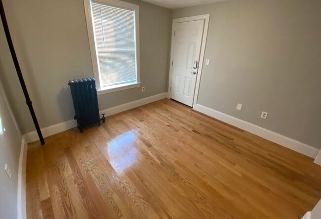 Building Photo - 2.0 bedroom in Somerville Massachusetts 02140