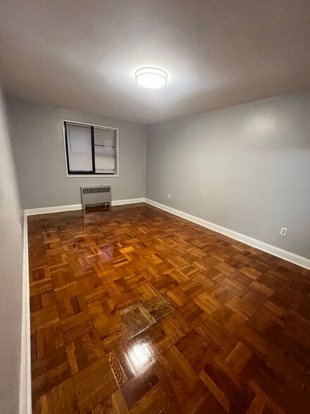 Building Photo - 56 S Munn Ave