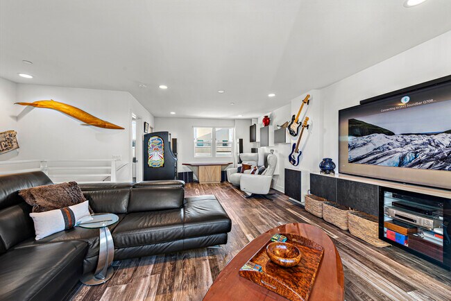 Rec room - 1651 Topanga