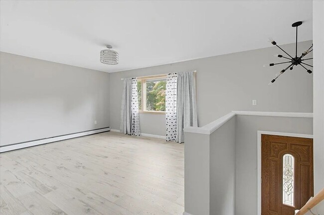 Building Photo - Beautifully Maintained Single-Family Home With Flexible, Multi-Area Layout