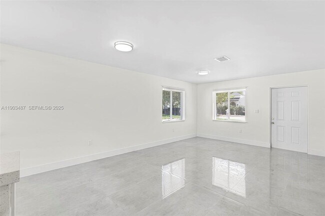 Building Photo - 933 NW 50th St